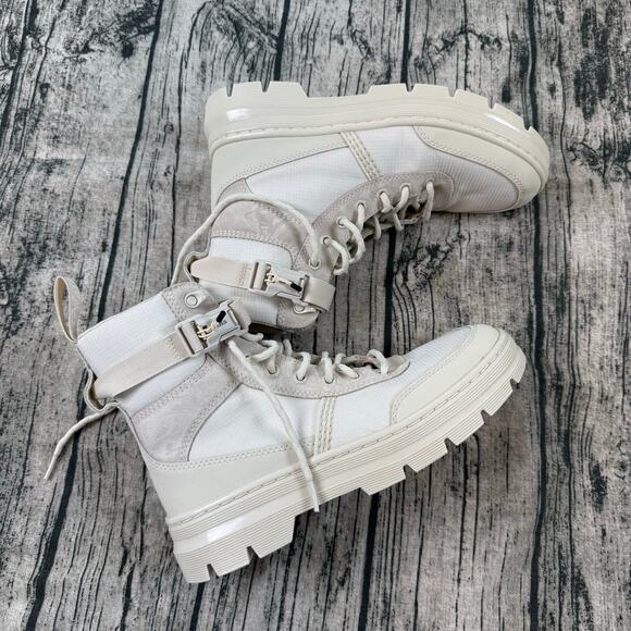 Authentic Dr. Martens Combs Tech II Utility Mens 8 Women’s 9 Off White Boots - Picture 1 of 9